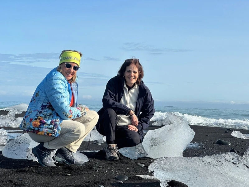Diamond Beach - Ice Paradise Tours
