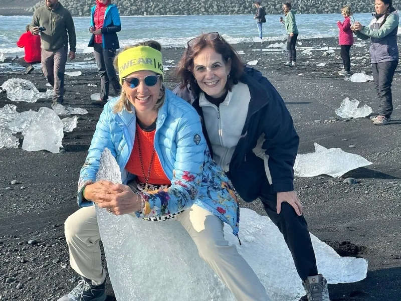 Diamond Beach - Ice Paradise Tours