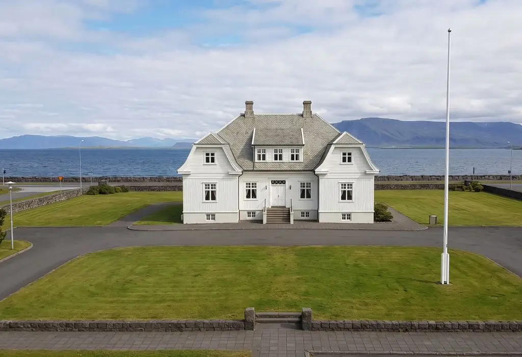 Iceland Paradise Tours